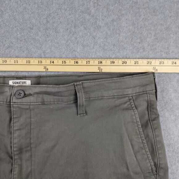 Signature Levi Strauss Shorts Mens Size 44 Gray Flat Front Heavyweight Chino - Picture 10 of 14